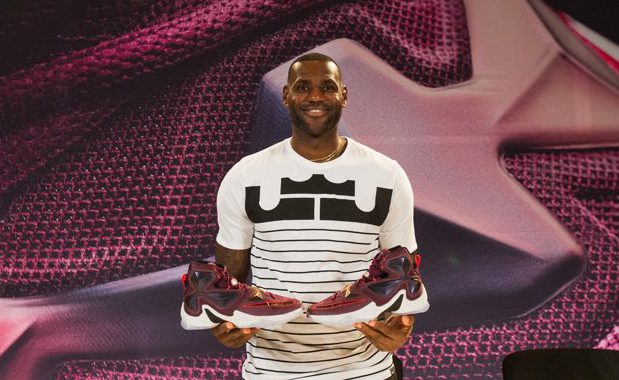LeBron James lleva las zapatillas Nike favoritas de todo el mundo, aunque  valgan casi 1.000 euros