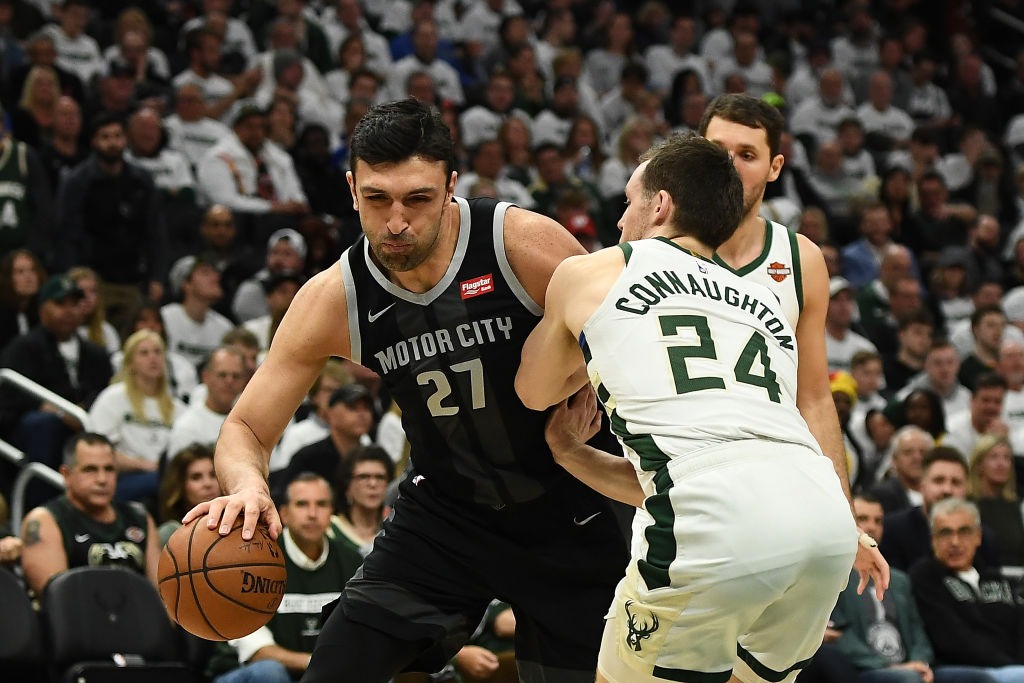 Zaza Pachulia retires, joins Warriors as consultant; Mike Dunleavy Jr.  promoted to assistant GM